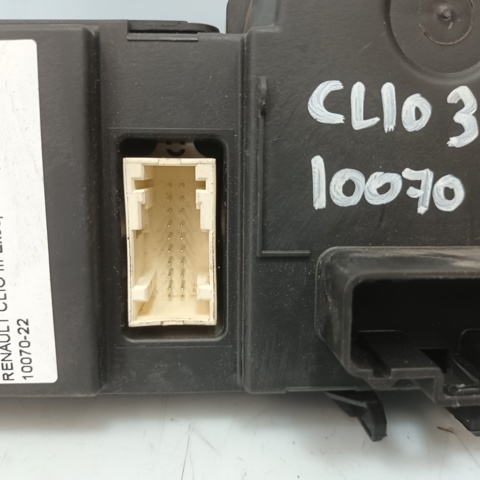 8200296683 Unidad de control aire acondicionado  en stock Castellón