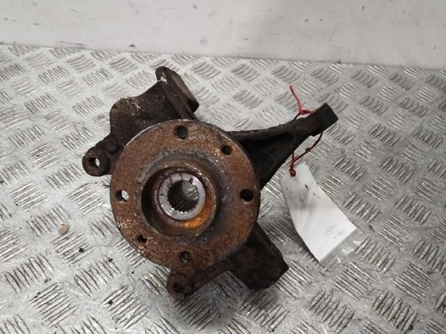 Mangueta delantera izquierda 8200297026 RENAULT