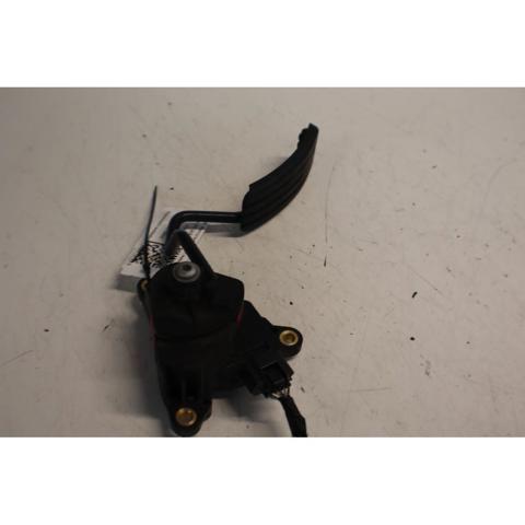 8200297335 RENAULT Pedal del acelerador comprar Madrid