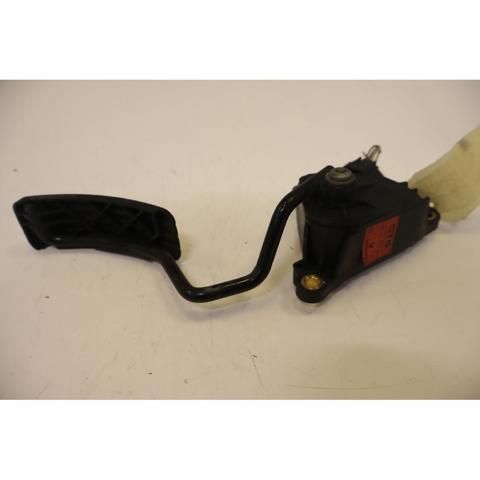 RENAULT 8200297335 Pedal del acelerador comprar Pamplona