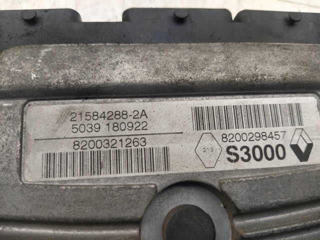 RENAULT 8200298457 Unidad de control del motor (ECU)  disponible Valladolid