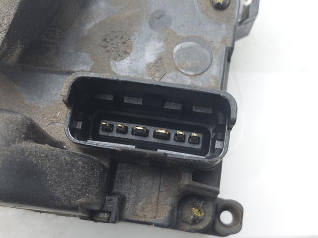 8200300128 RENAULT Cerradura de puerta trasera izquierda  en stock Córdoba