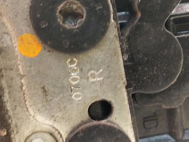 RENAULT 8200300129 Cerradura de la puerta trasera derecha comprar Pamplona