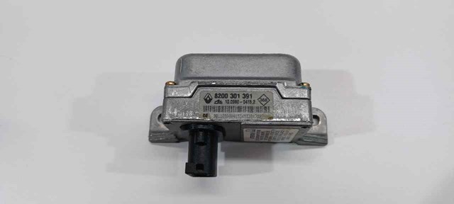 8200301391 RENAULT Sensor de aceleración lateral (ESP)  en stock Córdoba