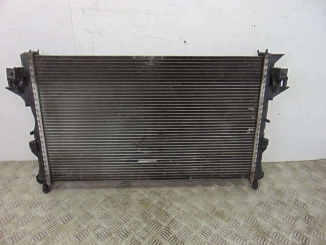 8200302463 RENAULT Radiador de refrigeración del motor  comprar en Oviedo