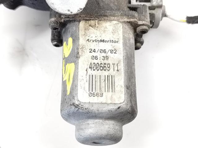 RENAULT 8200305720 Mecanismo de elevalunas de la puerta trasera izquierda  comprar en Murcia