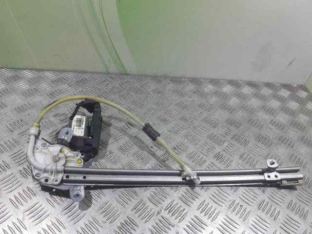 RENAULT 8200305721 Mecanismo de elevalunas de la puerta trasera derecha  disponible Valladolid