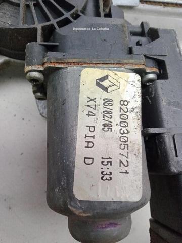 RENAULT 8200305721 Mecanismo de elevalunas de la puerta trasera derecha  en stock Terrassa