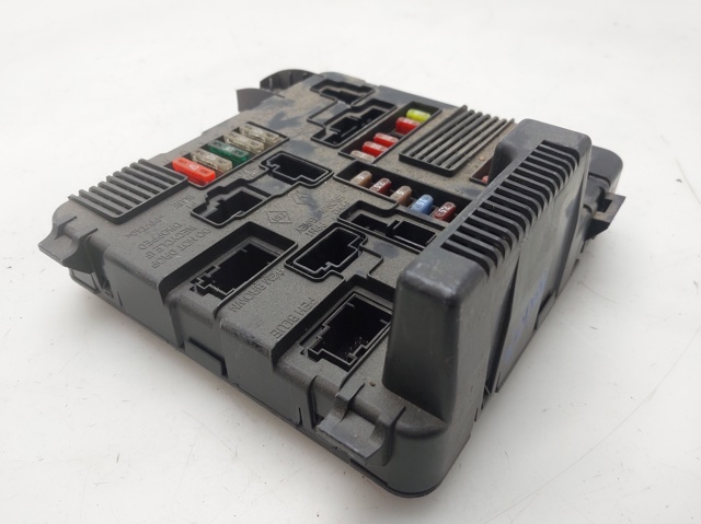 8200306032C Caja de fusibles comprar Almería