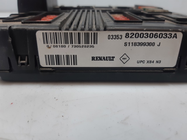 8200306033A Renault (RVI)
