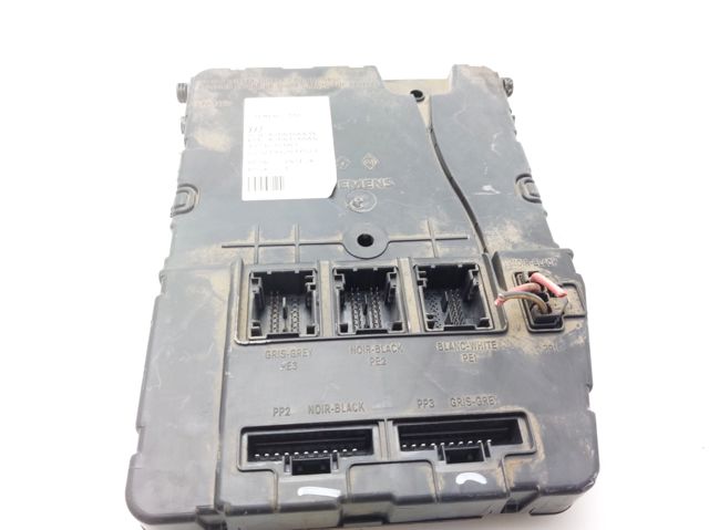 8200306434 RENAULT Caja de fusibles  en stock Córdoba
