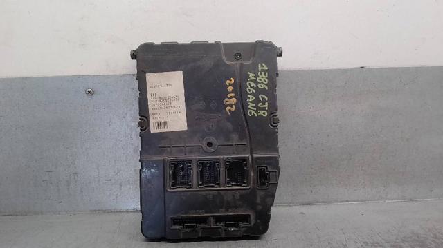 8200306434 Caja de fusibles  disponible Málaga