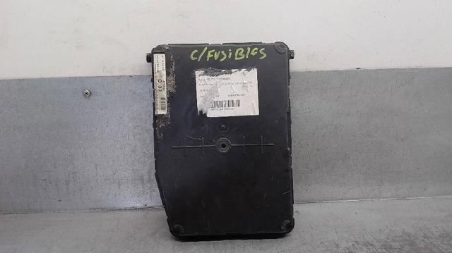 8200306434 Caja de fusibles  disponible Burgos
