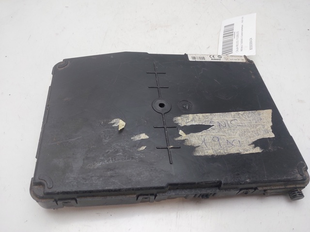 8200306434 RENAULT Caja de fusibles  comprar en Oviedo