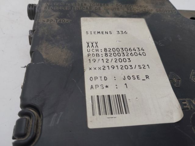 8200306434 Caja de fusibles  comprar en Reus