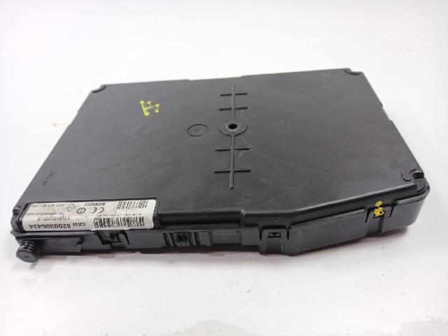 8200306434 RENAULT Caja de fusibles  comprar en Oviedo