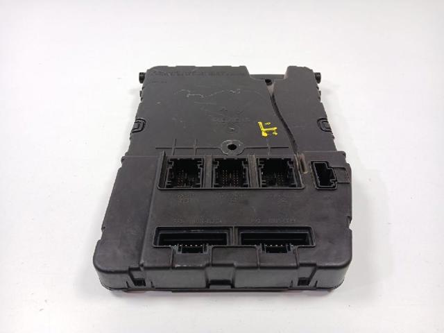 8200306434 RENAULT Caja de fusibles  en stock Huelva