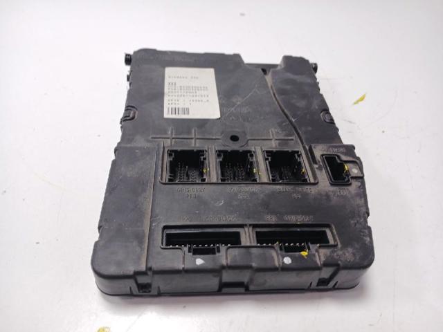 8200306434 Caja de fusibles  comprar en Zaragoza