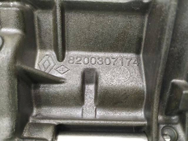 Comprar Bomba de aceite del motor LOGAN II L52