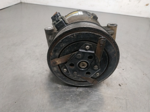 Compresor de aire acondicionado Renault Scenic 2 JM0, JM1