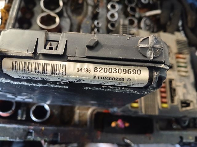 Unidad de confort para Renault Megane II (EM0, EM1)