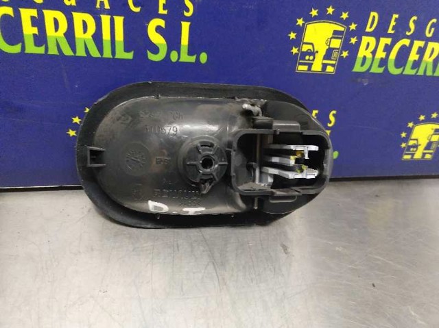 8200310579 RENAULT Manija interior izquierda delantera/trasera de puerta  en stock Gandía