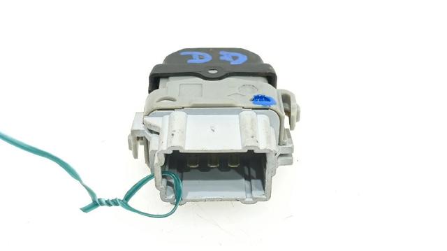 RENAULT 8200315013 Botón de elevalunas delantero derecho  en stock Salamanca