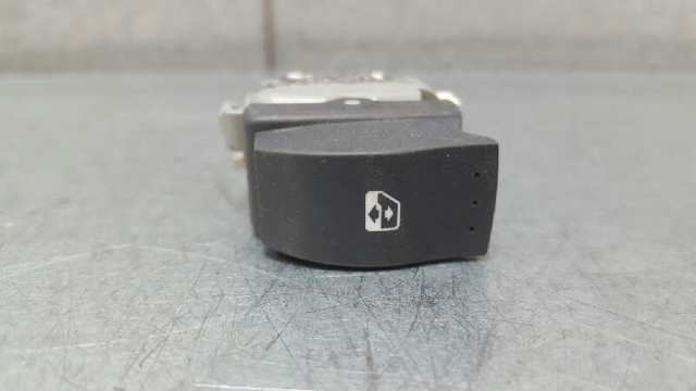 8200315024 RENAULT Botón de encendido del motor del elevalunas trasero comprar Alcalá