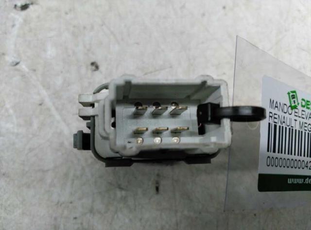 8200315024 RENAULT Botón de encendido del motor del elevalunas trasero  disponible Vigo