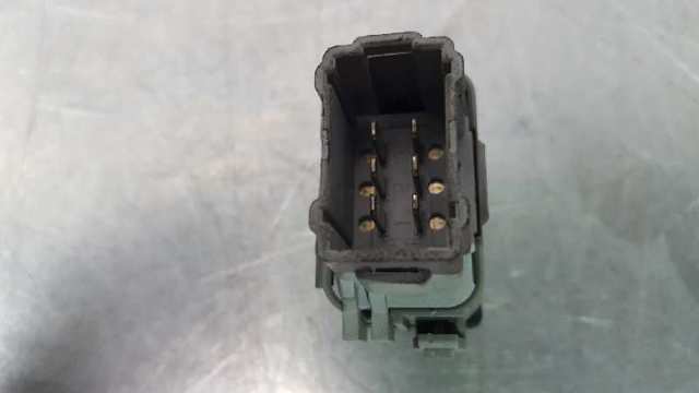 8200315024 Botón de encendido del motor del elevalunas trasero comprar Sevilla