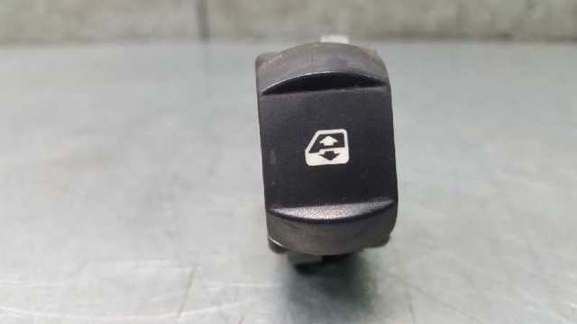 RENAULT 8200315024 Botón de encendido del motor del elevalunas trasero  comprar en Albacete