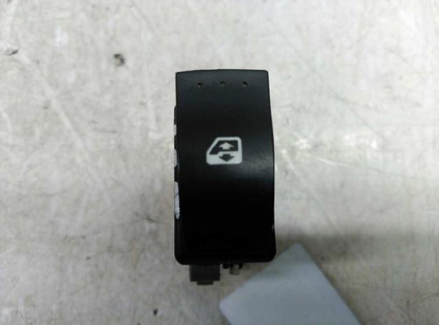 8200315024 RENAULT Botón de encendido del motor del elevalunas trasero  comprar en Lleida