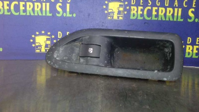 RENAULT 8200315029 Botón de encendido del motor del elevalunas trasero comprar Tarragona