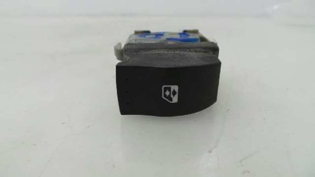 RENAULT 8200315029 Botón de encendido del motor del elevalunas trasero  disponible España