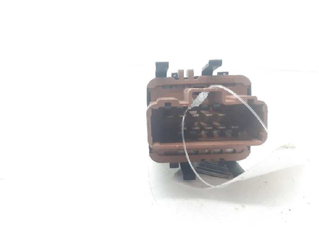 8200315033 Unidad de control de elevalunas delantera izquierda  disponible Málaga