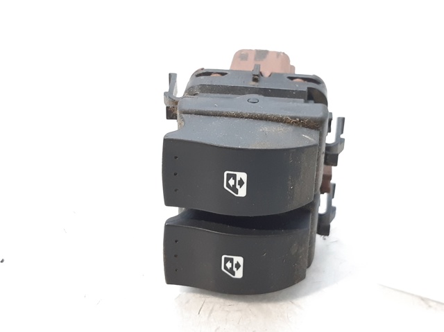 8200315033 Interruptor de elevalunas delantera izquierda  en stock Granada