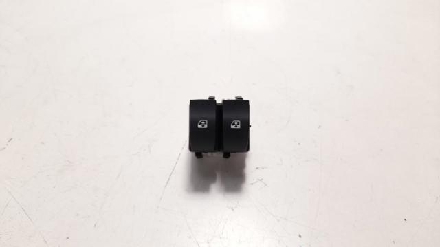 8200315033 RENAULT Interruptor de elevalunas delantera izquierda  en stock Gandía