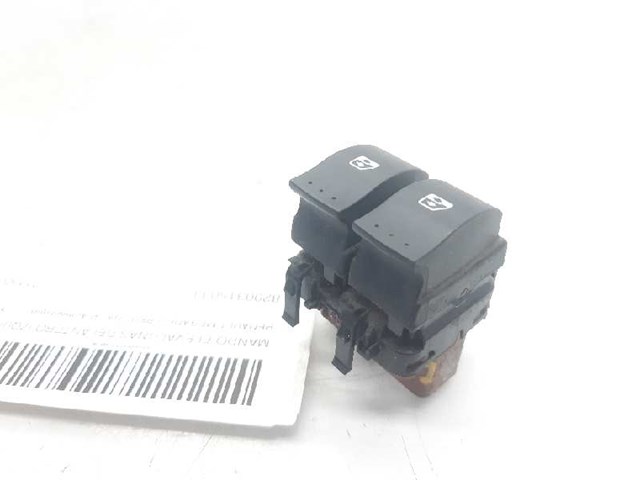 8200315033 Interruptor de elevalunas delantera izquierda comprar Sevilla