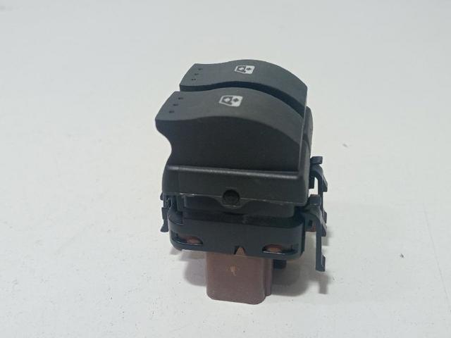 8200315040 RENAULT Interruptor de elevalunas delantera izquierda comprar Madrid