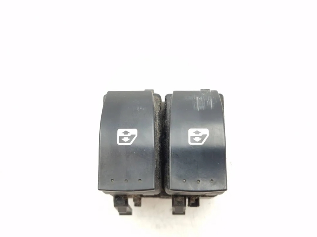 8200315040 RENAULT Interruptor de elevalunas delantera izquierda comprar Alcalá