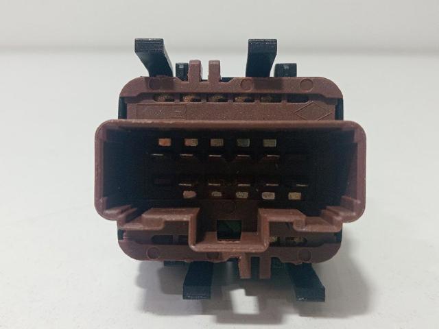 8200315040 Unidad de control de elevalunas delantera izquierda  comprar en Pontevedra