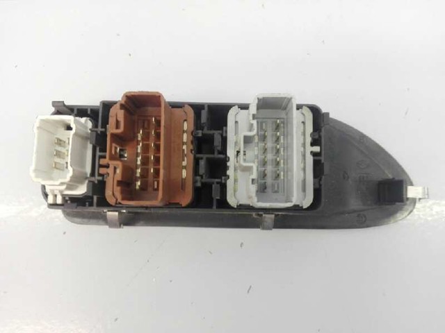 RENAULT 8200315042 Unidad de control de elevalunas delantera izquierda  comprar en Albacete