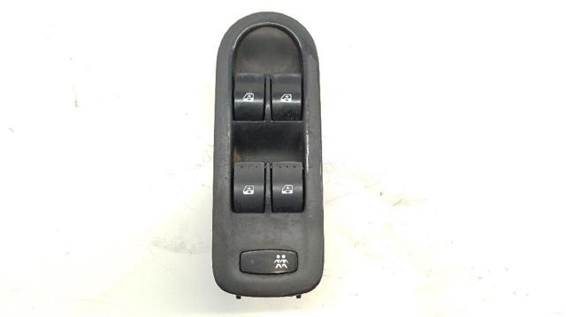 8200315042 Interruptor de elevalunas delantera izquierda comprar Sevilla