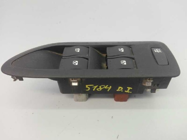 8200315042 Interruptor de elevalunas delantera izquierda comprar Girona
