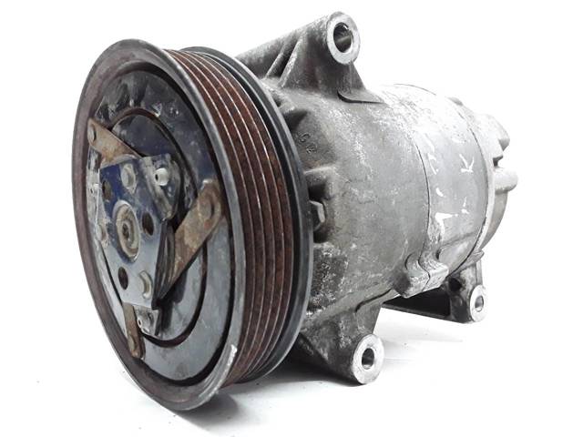 NISSAN 8200316164 Compresor de aire acondicionado  comprar en Ponferrada