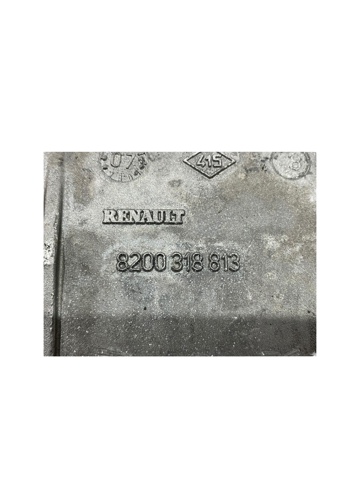8200318813 Cárter de aceite del motor  en stock Sabadell