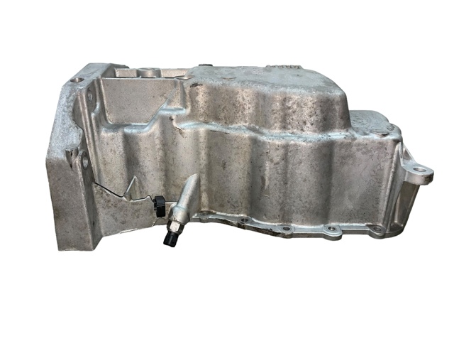 8200318813 NISSAN Cárter de aceite del motor  comprar en Jaén