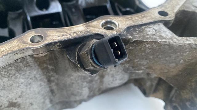 8200318813 Cárter de aceite del motor  disponible Utrera