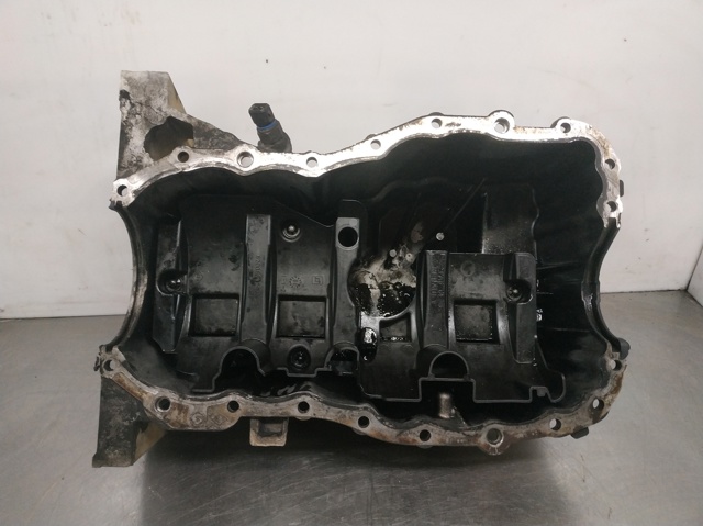 8200318813 RENAULT Cárter de aceite  comprar en Oviedo