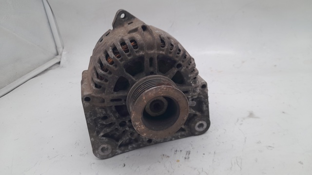 8200323126 RENAULT Alternador  comprar en Lleida